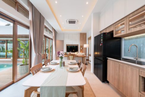 07_AKIRAYA_Living-Dining