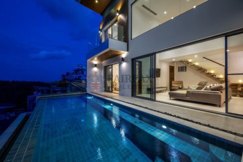 69d342586990c0267dd8f37d_Pool at night