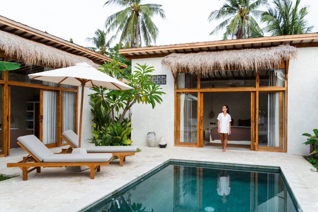 Is It Better for a Foreigner to Buy a Condo or Villa in Koh Samui?