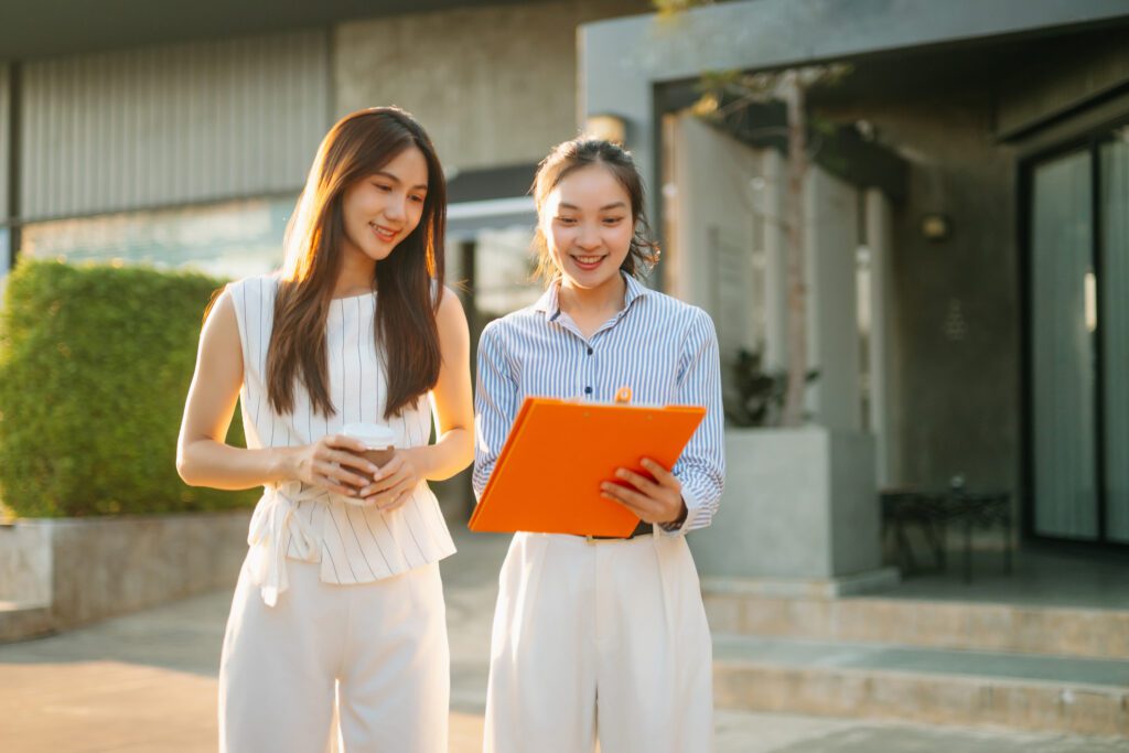 What Should a Foreign Buyer Check Before Buying a Villa in Thailand?